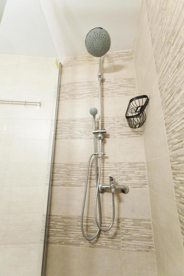 Appartement Themis 10 *
